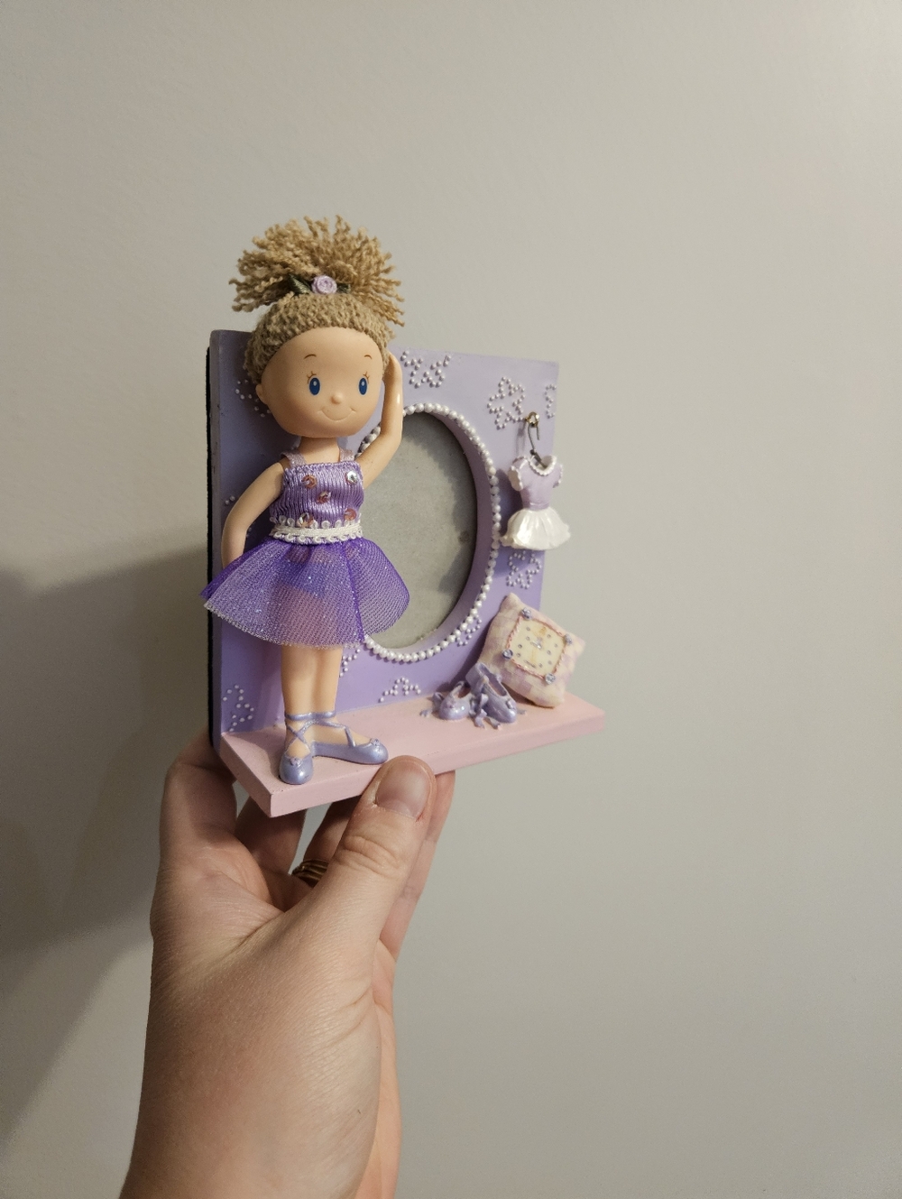 1990s Russ "Spring Rectial" Picture Frame Purple - Picture 2 of 4